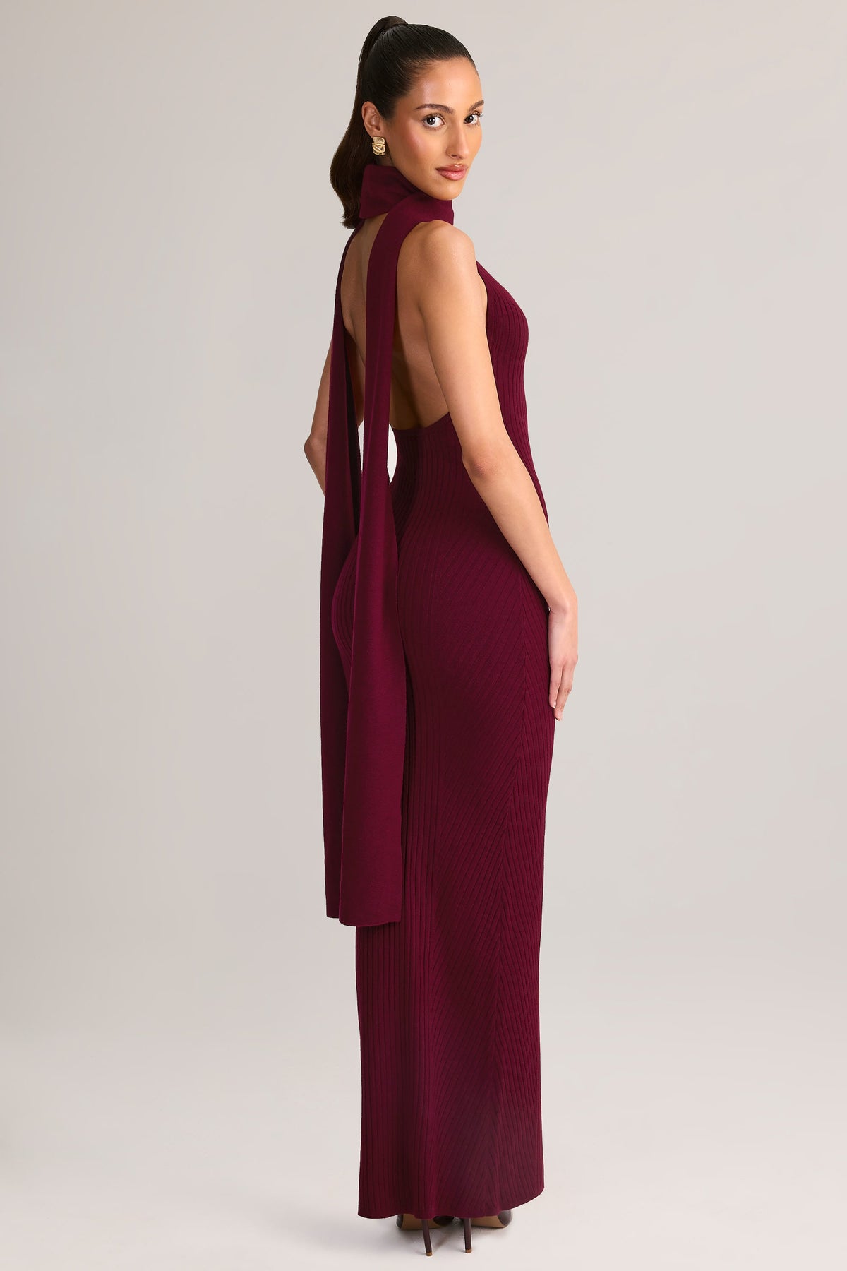 Rib-Knit Scarf-Detail Halterneck Maxi Dress in Wine