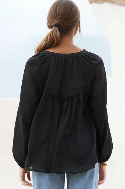 Angeline Top - Buttoned Down Scoop Hem Balloon Sleeve Blouse in Black