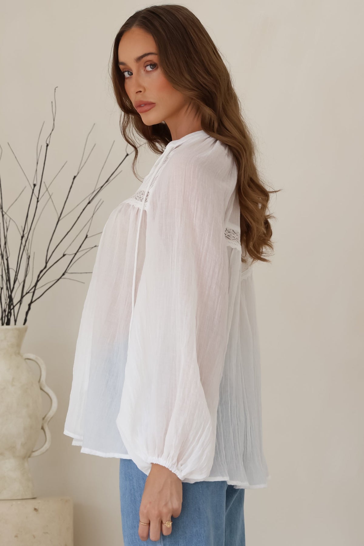 Angeline Top - Buttoned Down Scoop Hem Balloon Sleeve Blouse in White
