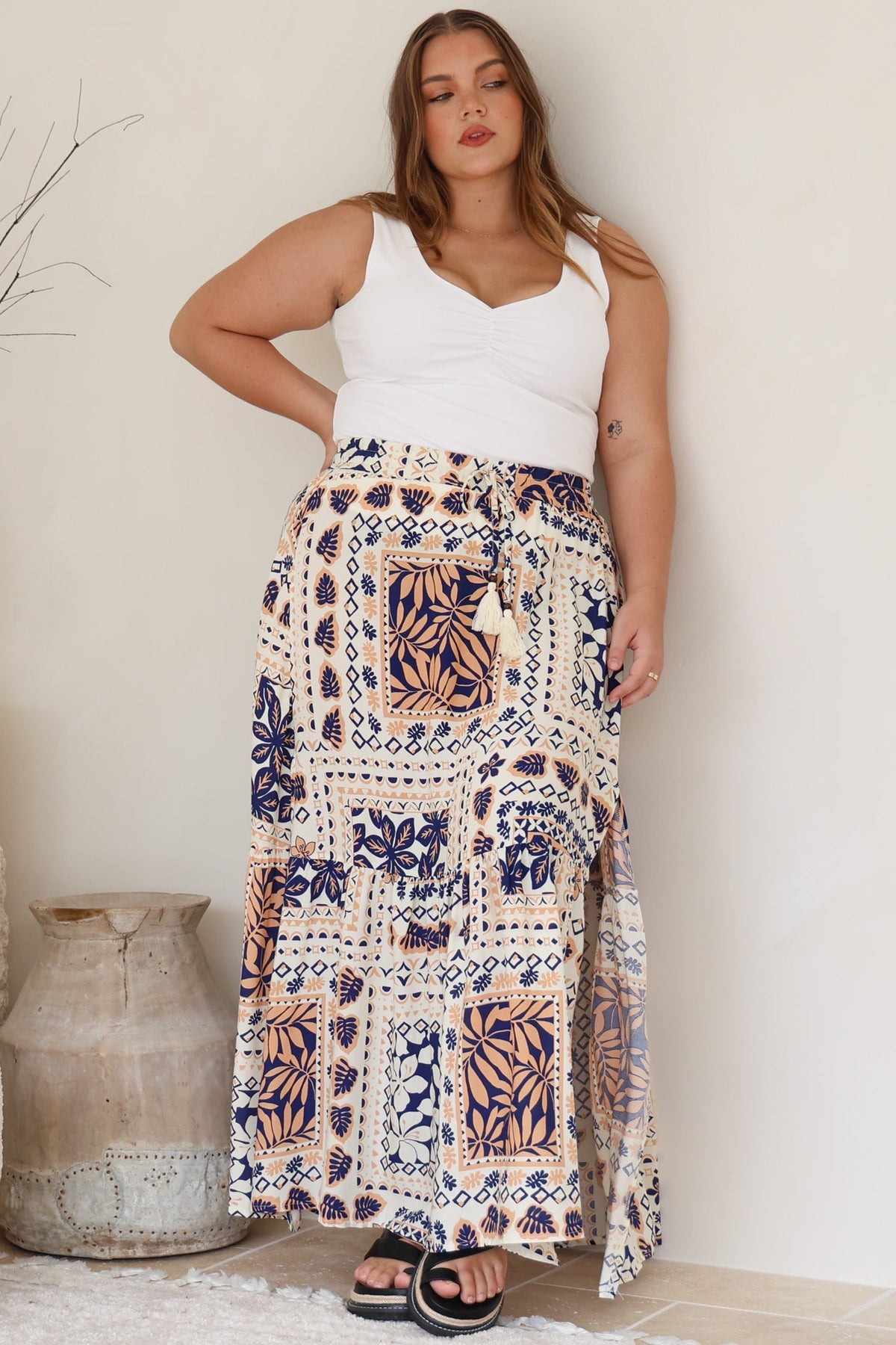 Hellen Maxi Skirt - High Waisted Skirt with Front Splits in Alphy Print