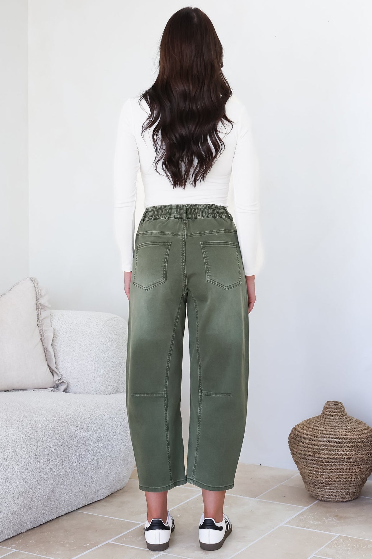 Lowen Barrel Jeans - Elasticated Waist Patch Pocket & Knee Detail Jeans in Khaki