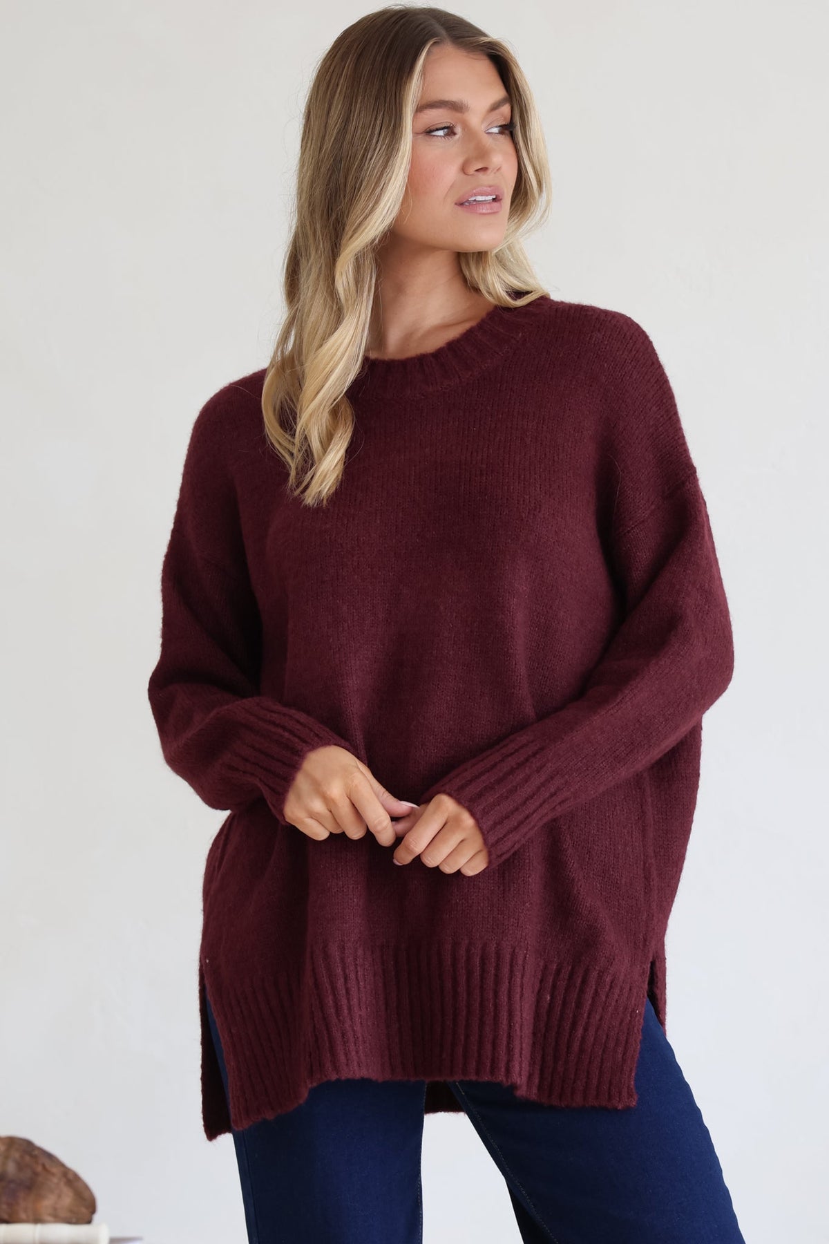 Sammy Jumper - Crew Neck Ribbed Shark Bite Hemline Jumper in Wine