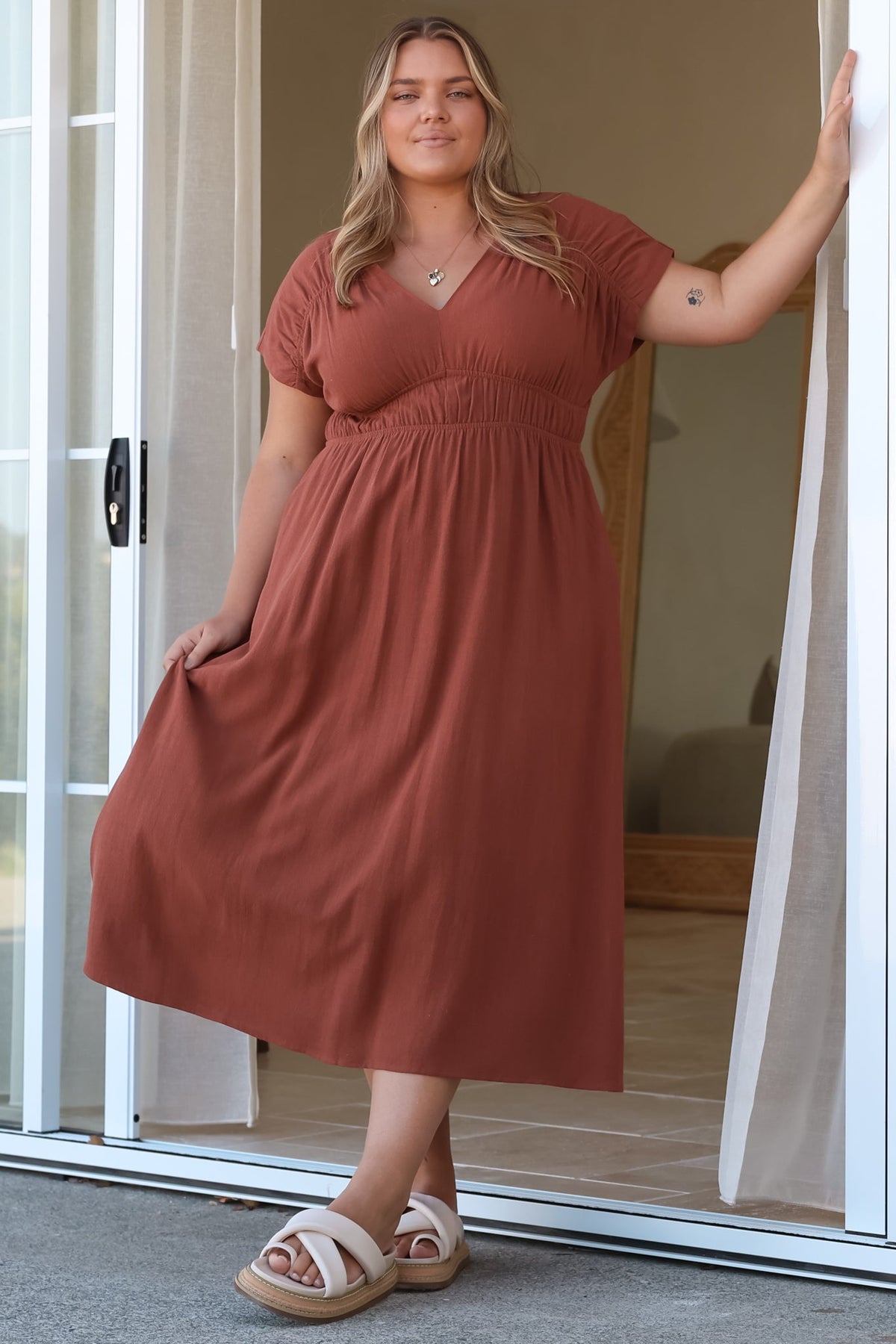 Torin Midi Dress - Gathered and Piping Detailed A-Line Dress with a V-Neckline in Rust