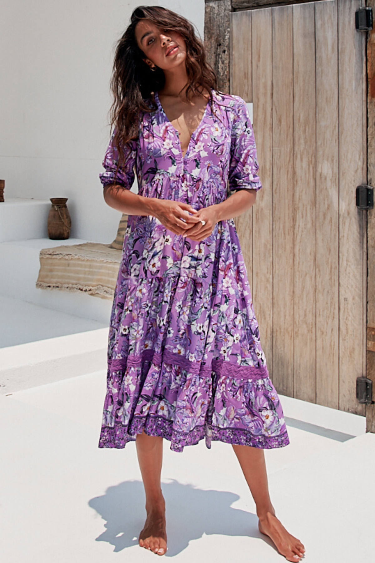 JAASE - Cardinal Midi Dress: V-Neck Shift Dress with Lace Splicing and Optional Waist Tie in Rhodium Print