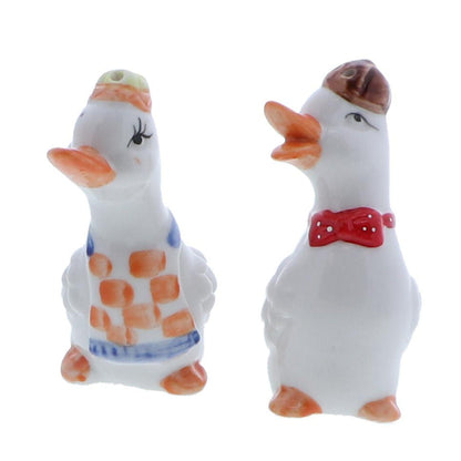 mr and mrs salt and pepper shakers