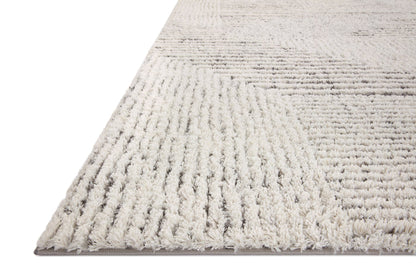 The Rug Corner Loloi Levitt Shag Ivory / Grey